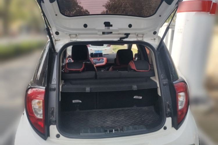 Used JAC Group Refine S2mini 2017 1.3L Sport Edition Trunk