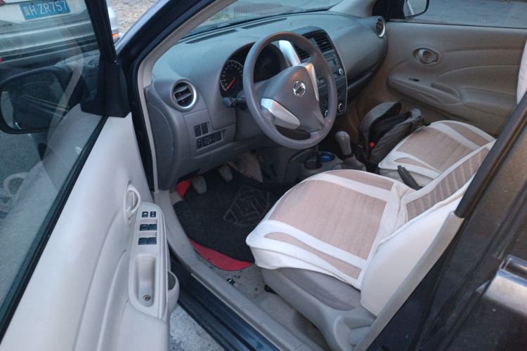 Used Nissan Sunny 2015 1.5XE Manual Master Edition Driver Seat