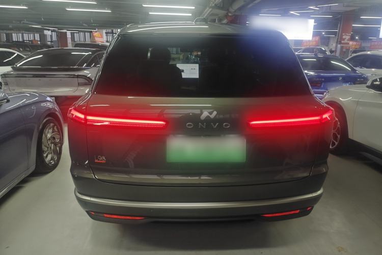 Used ONVO Luxeed L90 2025 Model—Ultra Six-Seater Version Rear