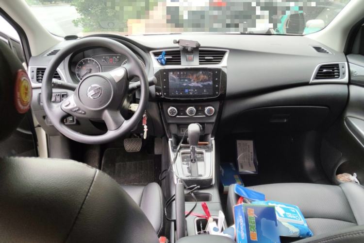 Used Nissan Sylphy 2022 Classic 1.6XL CVT Luxury Edition Center Console