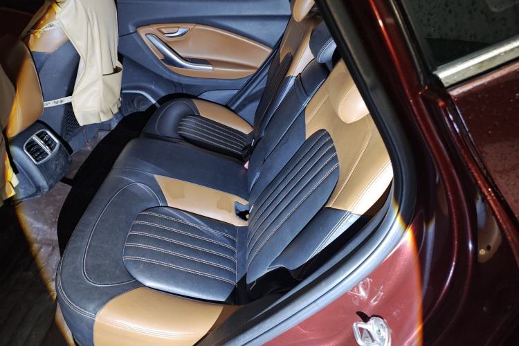 Used Soueast DX7 2016 1.5T Manual Triumph Edition
