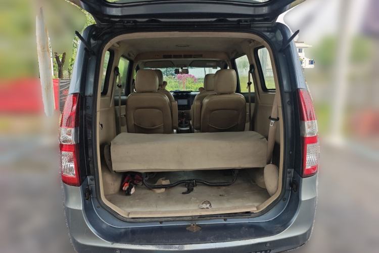 Used Wuling Hongguang 2010 1.4L Luxury Model Trunk