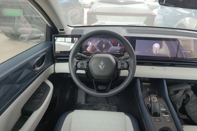 Used Lingxi L 2025 Model—Player No. 1 Plus Super Double-Up Optional Package
