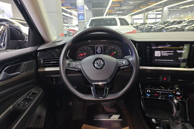 Used Volkswagen Passat 2020 330TSI Elite Edition China VI
