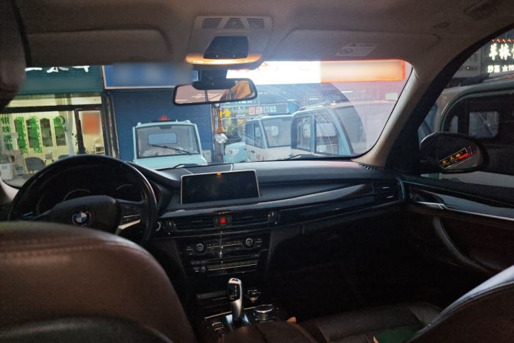 Used BMW X5 2018 xDrive28i
