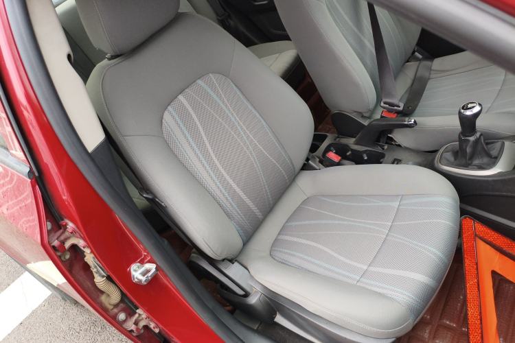 Used Chevrolet Aveo Sonic 2014 Sedan 1.4SL MT Comfort Edition
