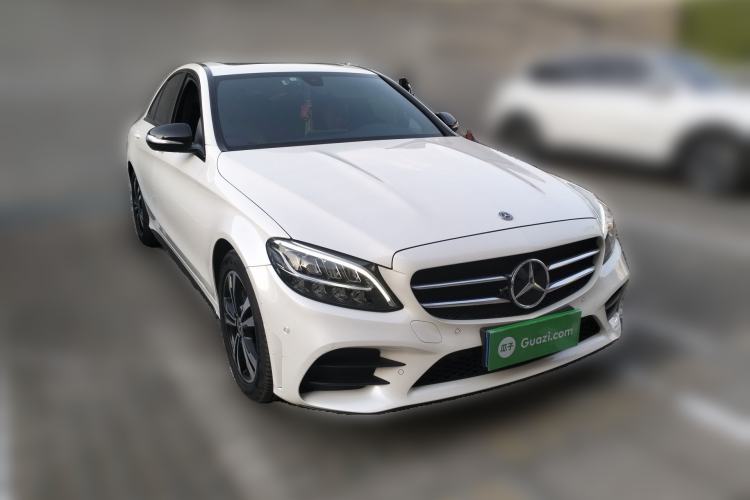 Used Mercedes-Benz C-Class 2019 C 260 Sport Edition Front Right 45 Deg