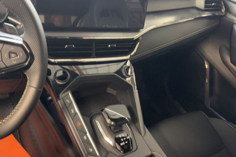 Used Lynk & Co 06 2023 Remix 1.5T Dynamic Halo
