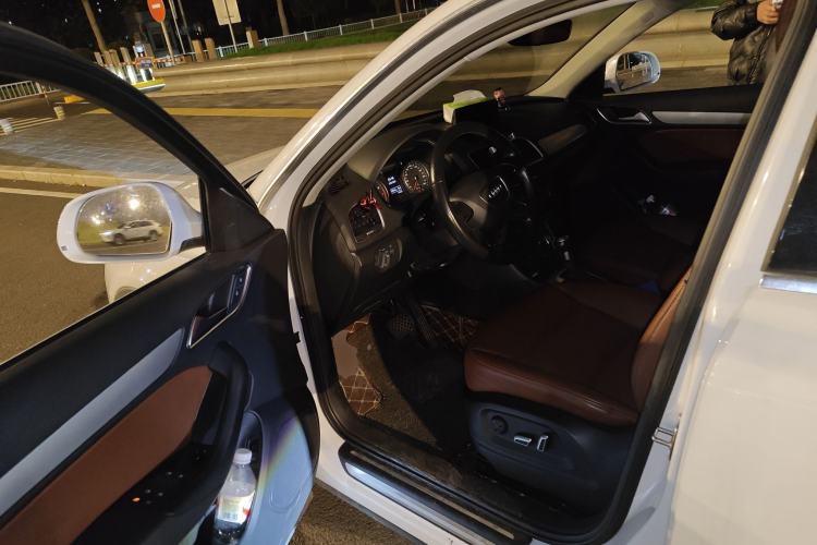 Used Audi Q3 2018 30th Anniversary Edition 30 TFSI Standard Model
