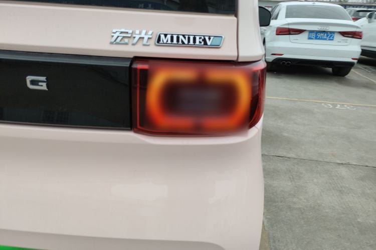 Used Wuling Hongguang MINIEV 2022 Macaron Premium Model – Lithium Iron Phosphate
