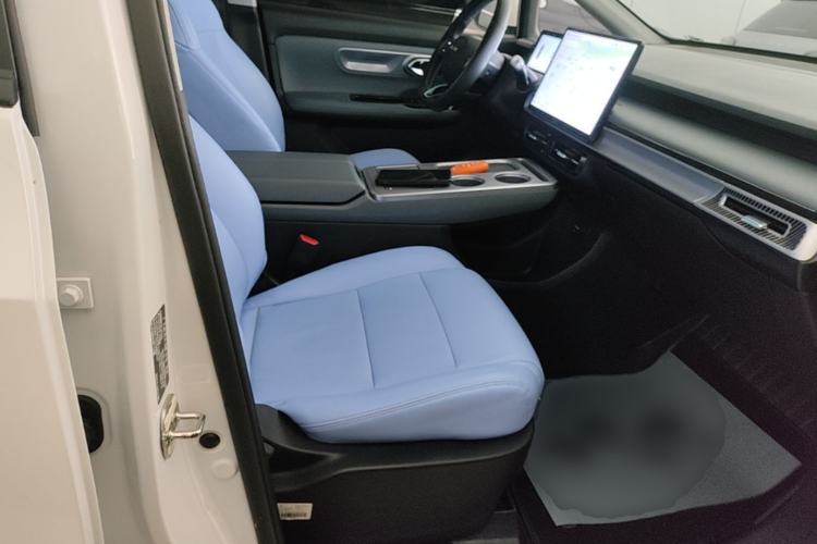 Used AION Y 2023 Plus 510 Enjoy Edition Right Front Seat