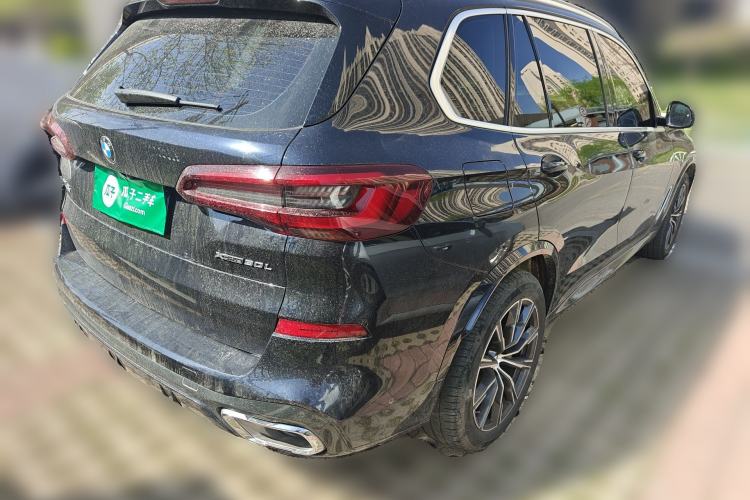 Used BMW X5 2022 Restyled xDrive 30Li Luxury Version M Sport Package Rear Right 45 Deg