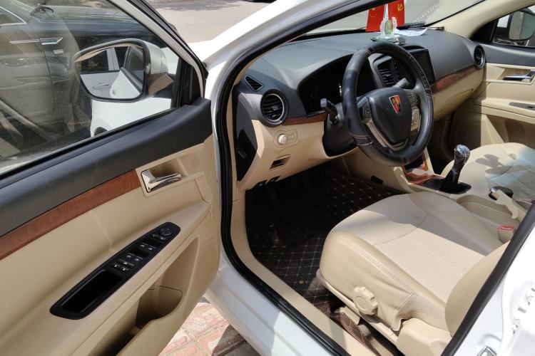 Used Roewe 350 2014 1.5L Manual Swift Edition