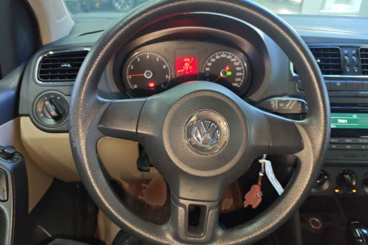 Used Volkswagen Polo 2011 1.4L Automatic ZhiShang Version
