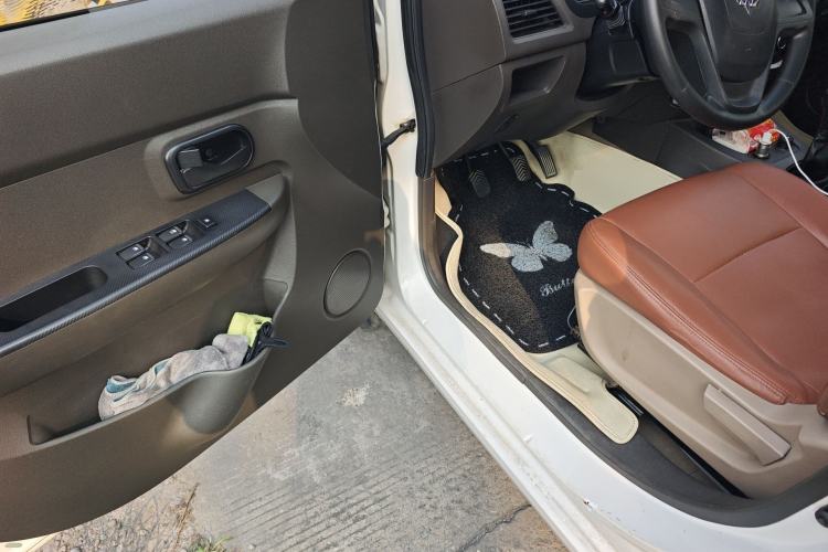 Used Wuling Hongguang 2014 1.5L S Standard Version
