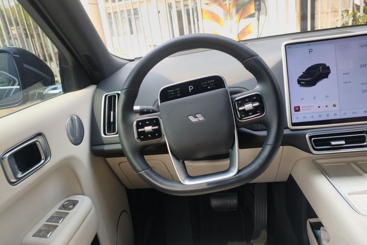 Used Li Auto L8 2024 Max Steering Wheel