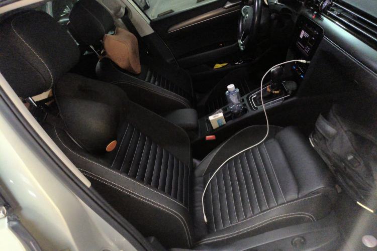 Used Volkswagen Magotan 2020 330TSI DSG Leading Model Right Front Seat