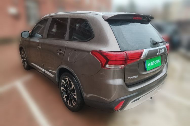 Used Mitsubishi Outlander 2019 2.0L Two-Wheel Drive Comfort Edition 5 Seats China V Standard Rear Left 45 Deg