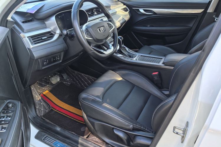 Used Geely Auto Emgrand 2019 Leading Edition 1.5L CVT Upward Connectivity Model China V Standard