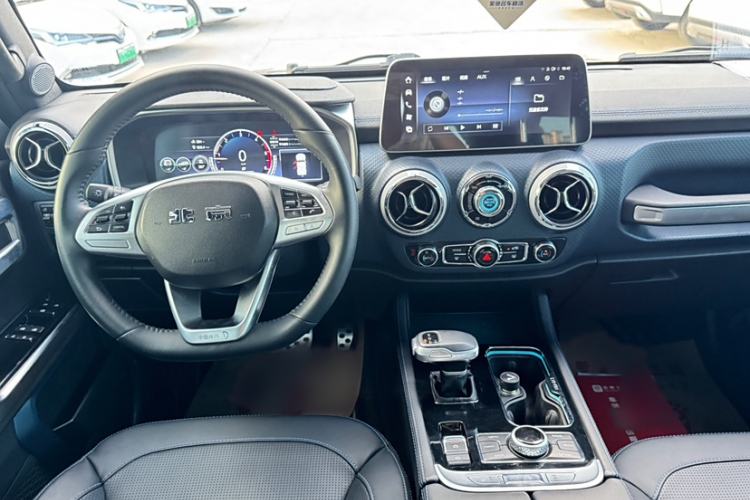 Used BAIC Off-Road BJ40 2023 2.0D Automatic Four-Wheel Drive Blade Hero Edition Adventurer Type