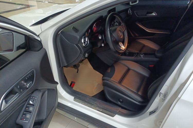 Used Mercedes-Benz GLA 2018 GLA 200 Fashion Model
