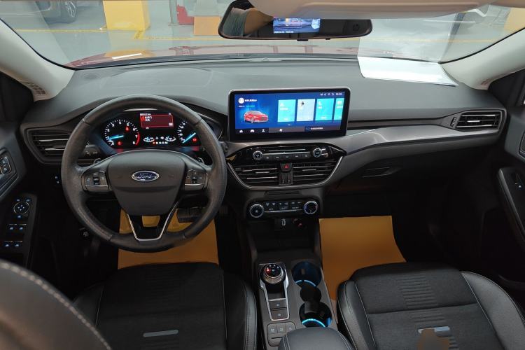 Used Ford Focus Active 2020 EcoBoost 180 Automatic Trendy Model Center Console