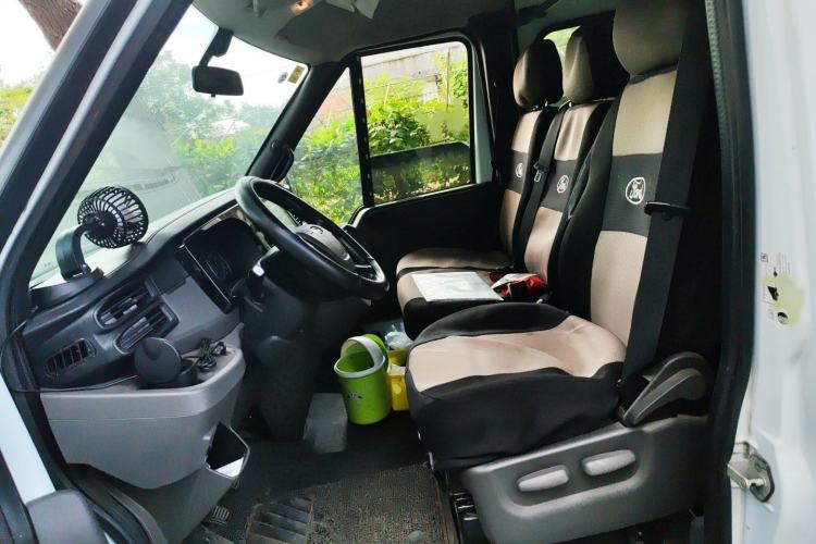 Used Ford Transit Custom 2021 2.2T Manual Logistics Vehicle Pro Long Wheelbase 7-Seater Mid-Roof China VI Standard
