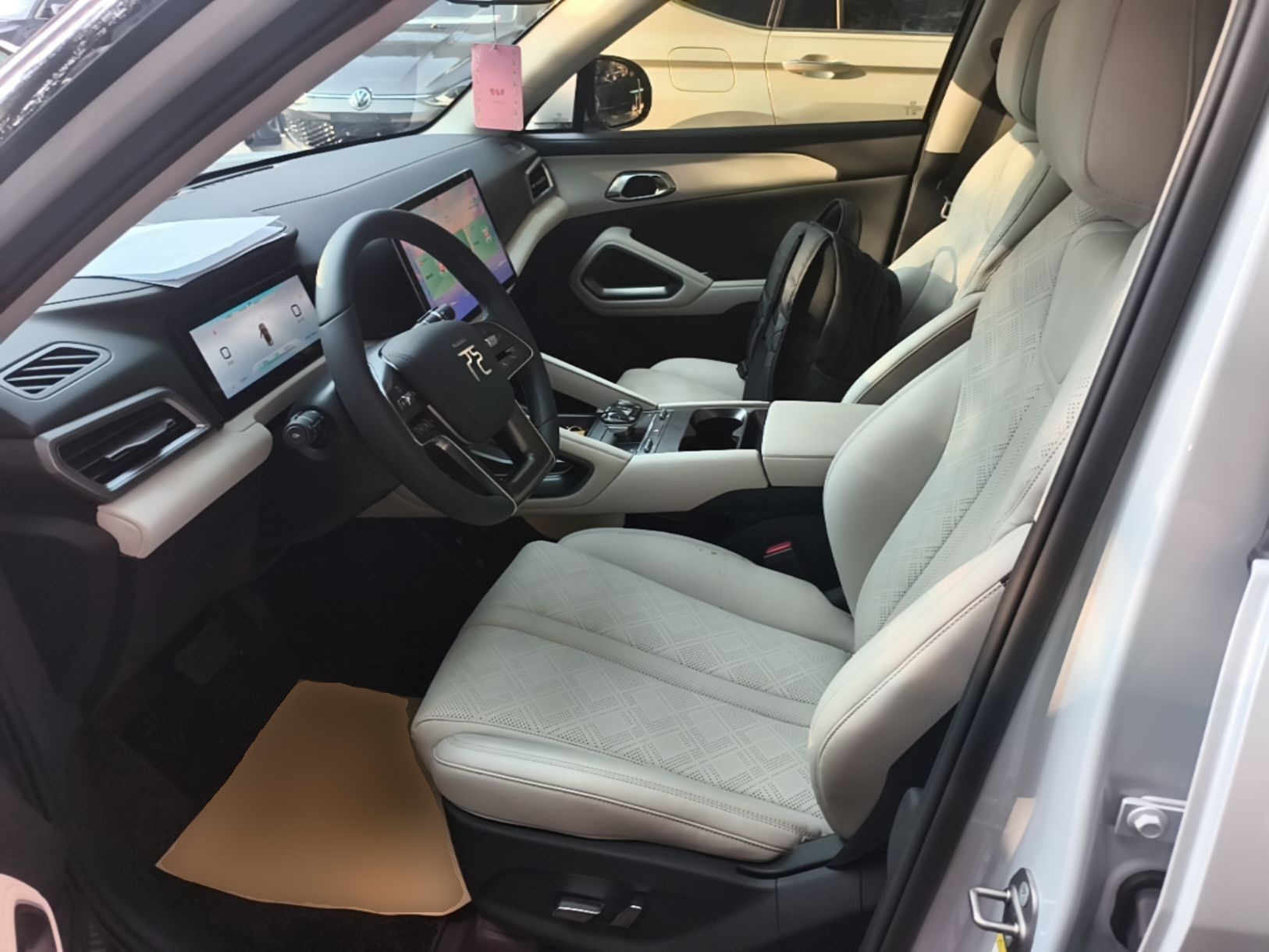 BYD Yuan UP 2024 401KM Beyond Edition — снимка 17
