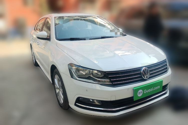 Used Volkswagen Lavida 2017 1.6L Automatic Comfort Edition
