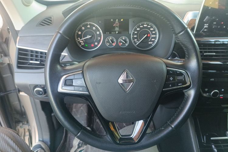 Used BORGWARD BX5 2017 20TGDI Automatic Two-Wheel Drive Leading Edition
