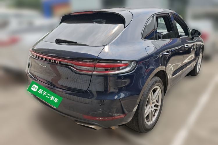 Used Porsche Macan 2020 Macan 2.0T Rear Right 45 Deg