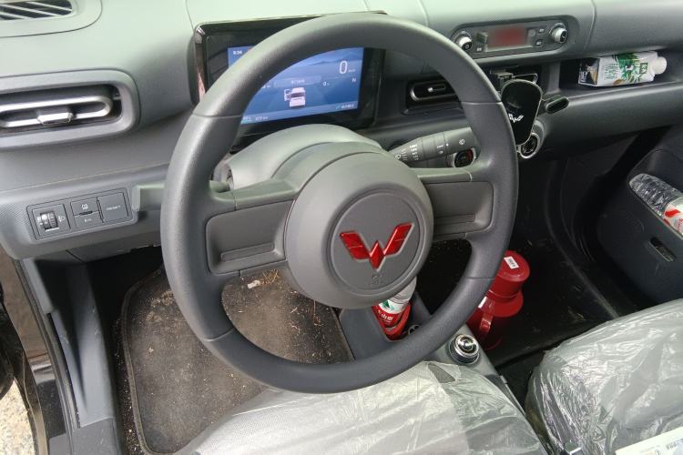 Used Wuling Zhiguang New Energy 2025 Model 305km Ambitious Edition