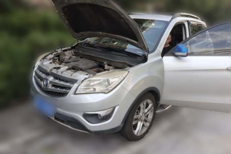 Used CHANGAN CS35 2014 1.6L Manual Luxury Navigation Model China IV Standard