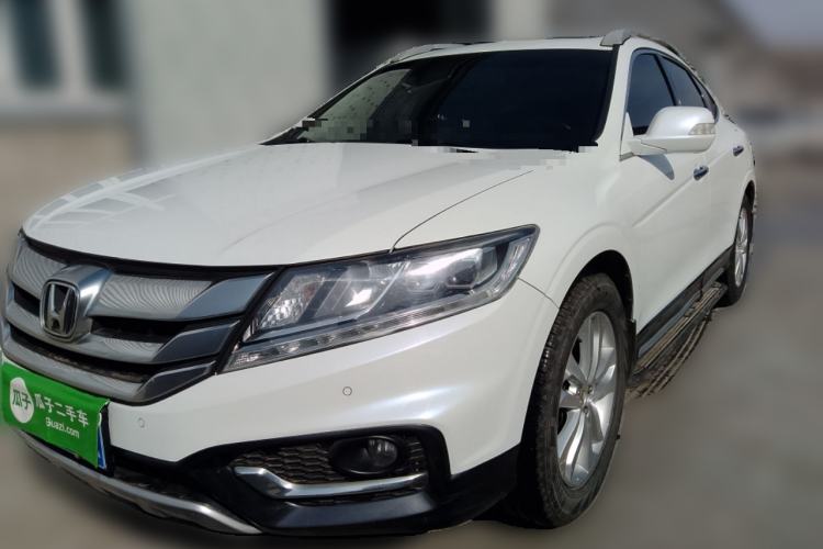 Used Honda Crosstour 2014 2.4L Luxury Navigation Edition