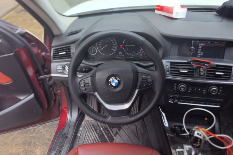 Used BMW X3 2011 xDrive28i Luxury Model Steering Wheel