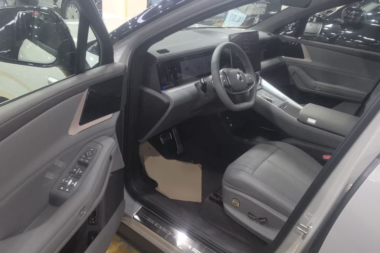 Used Denza N8L 2025 Model Zunrong Model