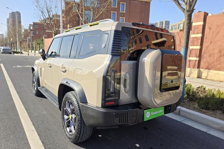 Used JETOUR Traveler 2023 2.0T All-Wheel Drive CrossPRO+