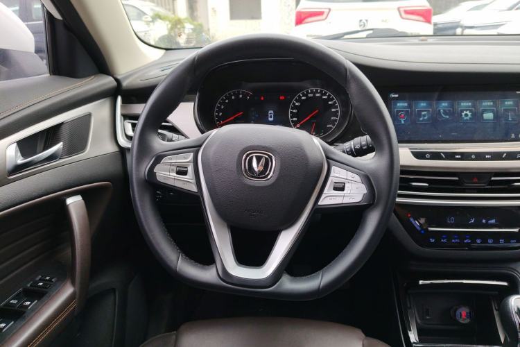 Used CHANGAN CS35PLUS 2019 1.6L Manual Chuanlian Edition
