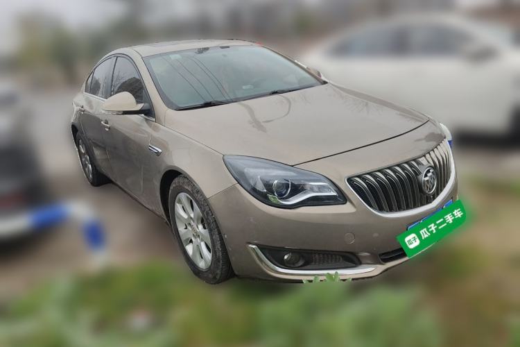 Used Buick Regal 2014 2.0L Leading Fashion Edition Front Right 45 Deg