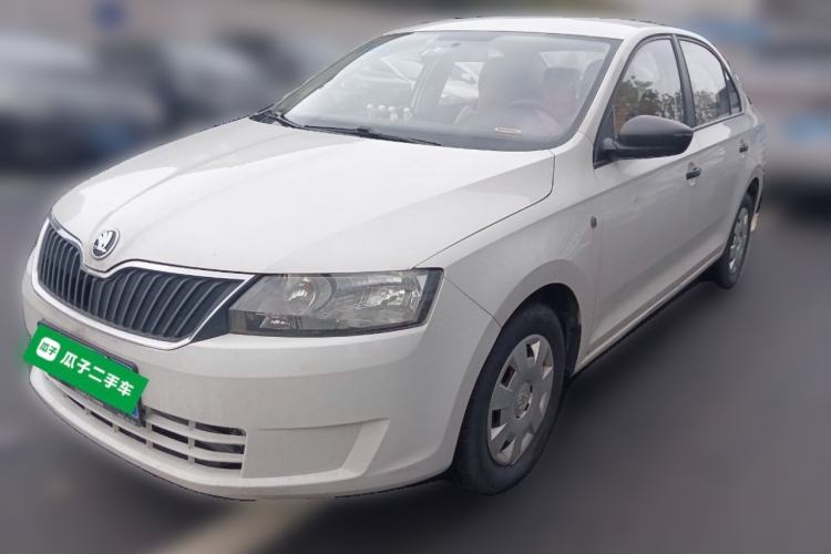 Used Skoda Rapid 2015 1.6L Manual Le Xuan Model