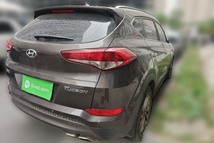 Used Hyundai Tucson 2015 1.6T Dual-Clutch Two-Wheel-Drive Smart Model Rear Right 45 Deg