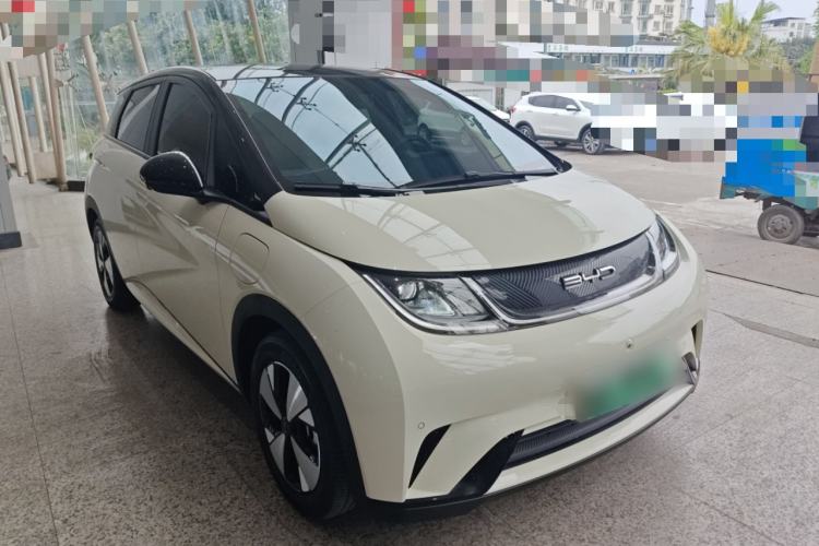 Used BYD Dolphin 2023 420 km Fashion Edition
