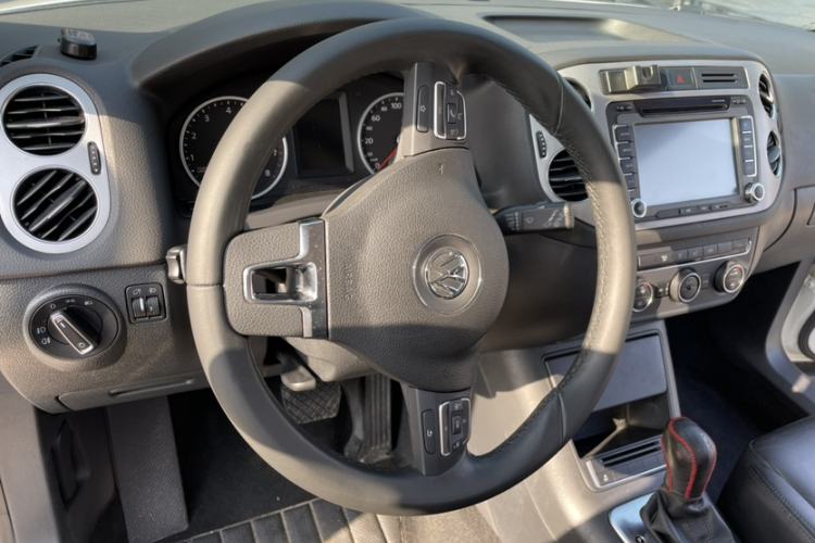 Used Volkswagen Tiguan L 2013 1.8 TSI Automatic Two-Wheel Drive Comfort Edition