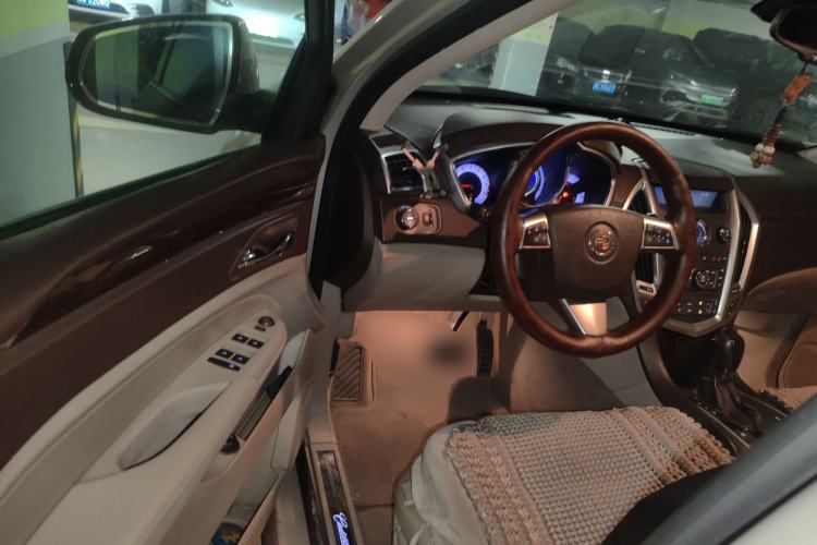 Used Cadillac SRX 2011 3.0L Flagship Edition