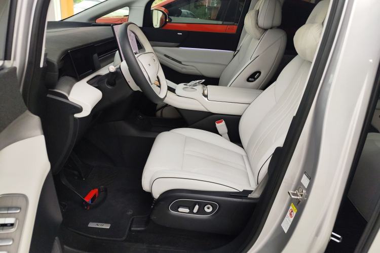 Used XPeng X9 2024 702 Ultra-Long Range Max
