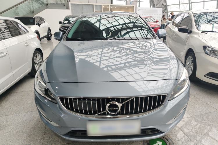 Used Volvo S60 2018 S60L T5 Intelligent Drive Progressive Edition
