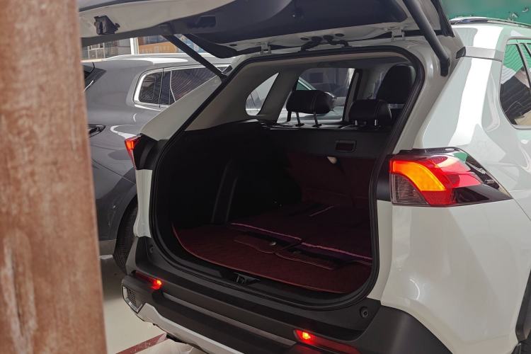 Used Toyota RAV4 2022 2.0L CVT Two-Wheel Drive Fashion Edition