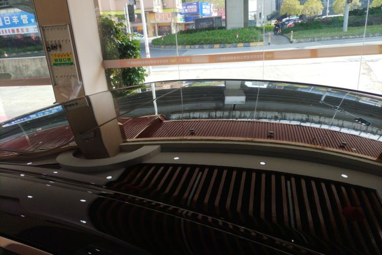 Used Lexus ES 2020 300h Premier Edition
