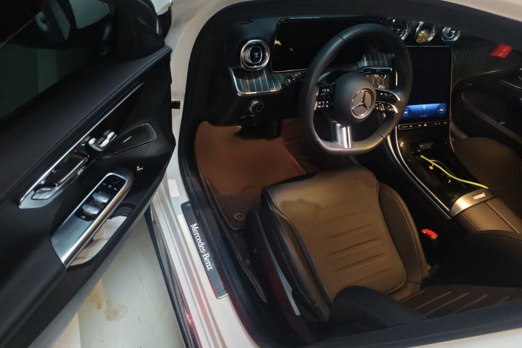 Used Mercedes-Benz C-Class 2023 C 260 L Sport Edition Interior 3