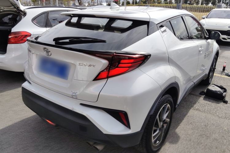 Used Toyota C-HR 2022 2.0L Leading Edition Exterior 5